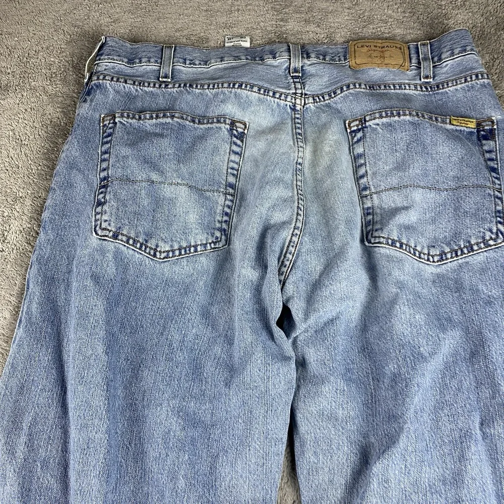 Signature by Levi Strauss‎ Loose Straight Mens 38x32 Blue Light Wash Mid Rise